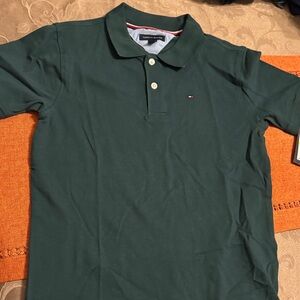 Tommy Hilfiger NWT Kids Polo in Forest Green size 10-12 Medium
